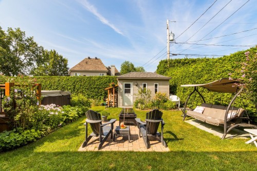 Cour - 1 Rue Dozois, Candiac, QC - Outdoor
