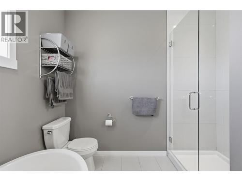 2109 Doubletree Crescent, Kamloops, BC - Indoor Photo Showing Bathroom