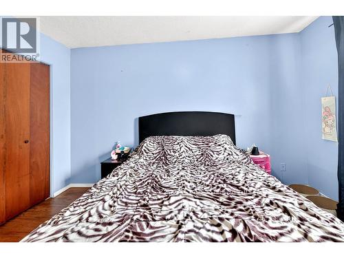 800 Valhalla Drive Unit# 40, Kamloops, BC - Indoor Photo Showing Bedroom