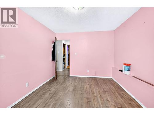 800 Valhalla Drive Unit# 40, Kamloops, BC - Indoor Photo Showing Other Room