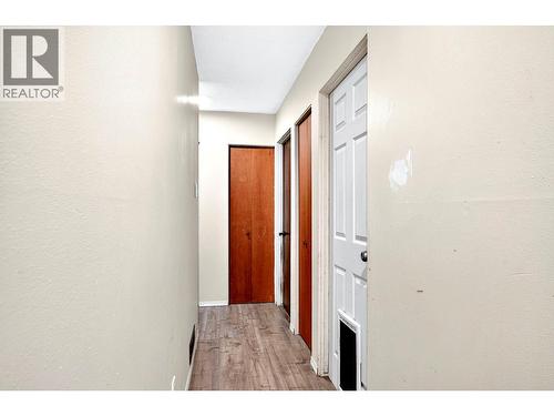 800 Valhalla Drive Unit# 40, Kamloops, BC - Indoor Photo Showing Other Room