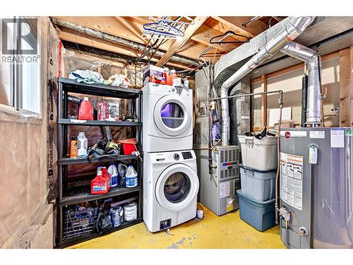 800 Valhalla Drive Unit# 40, Kamloops, BC - Indoor Photo Showing Laundry Room