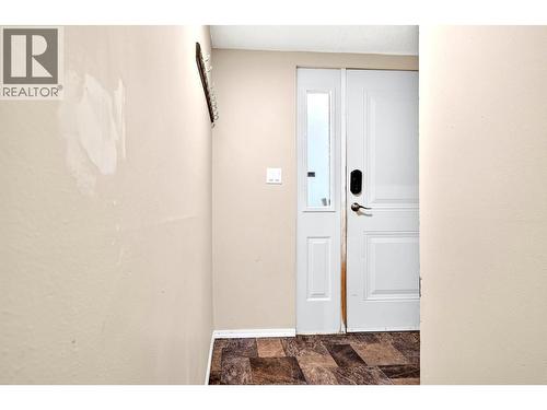 800 Valhalla Drive Unit# 40, Kamloops, BC - Indoor Photo Showing Other Room