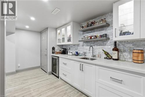 377 Carson Drive, Hamilton, ON - Indoor Photo Showing Kitchen