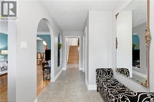 377 Carson Drive, Hamilton, ON - Indoor Photo Showing Other Room