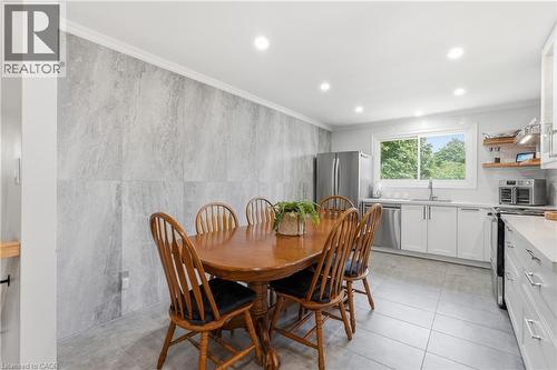377 Carson Drive, Hamilton, ON - Indoor Photo Showing Other Room