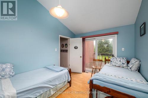 613154 Sideroad 50, West Grey, ON - Indoor Photo Showing Bedroom