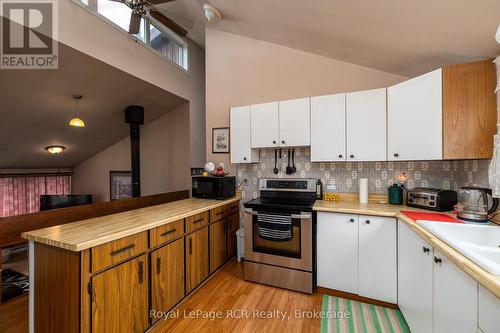 613154 Sideroad 50, West Grey, ON - Indoor Photo Showing Kitchen