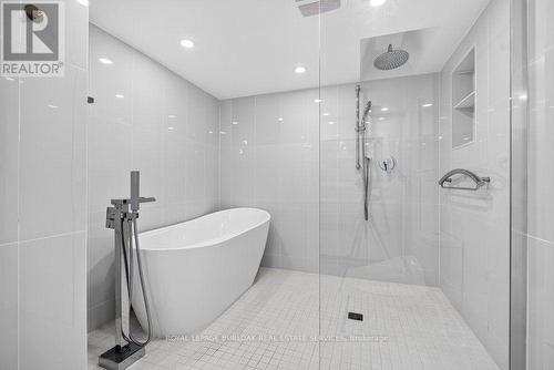 2901 - 2045 Lake Shore Boulevard W, Toronto, ON - Indoor Photo Showing Bathroom