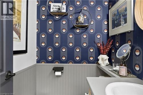 28 Ramsgate Drive, Stoney Creek, ON - Indoor Photo Showing Laundry Room