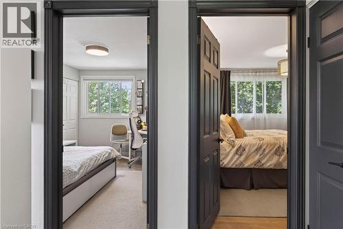28 Ramsgate Drive, Stoney Creek, ON - Indoor Photo Showing Bedroom