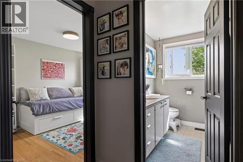 28 Ramsgate Drive, Stoney Creek, ON - Indoor Photo Showing Bathroom