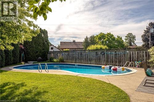 28 Ramsgate Drive, Stoney Creek, ON - Outdoor With In Ground Pool With Backyard