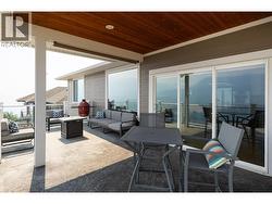 Covered upper Deck - 