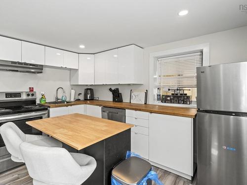 2 Hilltop Drive, Dartmouth, NS - Indoor Photo Showing Kitchen
