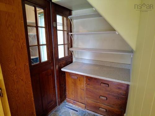 32 River Avenue, Oxford, NS - Indoor Photo Showing Other Room