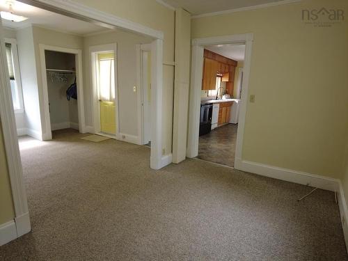 32 River Avenue, Oxford, NS - Indoor Photo Showing Other Room