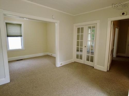 32 River Avenue, Oxford, NS - Indoor Photo Showing Other Room