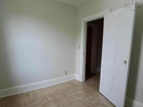 32 River Avenue, Oxford, NS - Indoor Photo Showing Other Room