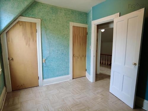 32 River Avenue, Oxford, NS - Indoor
