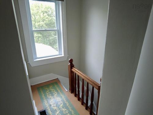 32 River Avenue, Oxford, NS - Indoor Photo Showing Other Room