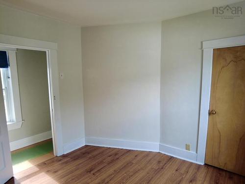 32 River Avenue, Oxford, NS - Indoor Photo Showing Other Room