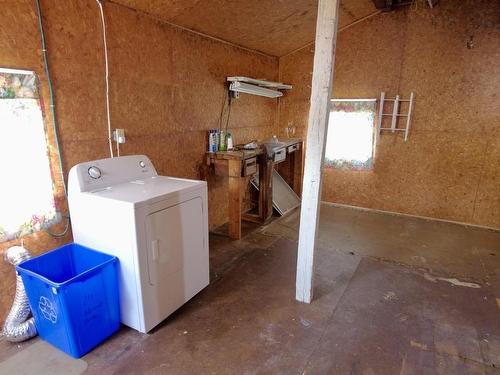 32 River Avenue, Oxford, NS - Indoor Photo Showing Laundry Room