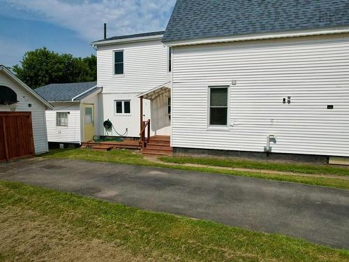 32 River Avenue, Oxford, NS - Outdoor