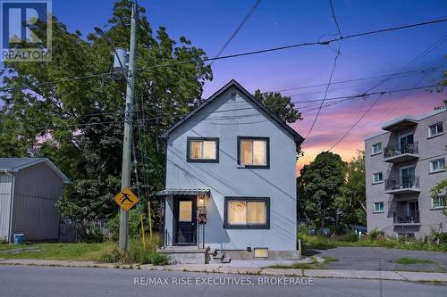 193 YORK STREET  Kingston (East Of Sir John A. Blvd), ON K7K 1R5