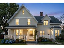 250-252 Central Street  Summerside, PE C1N 3M4