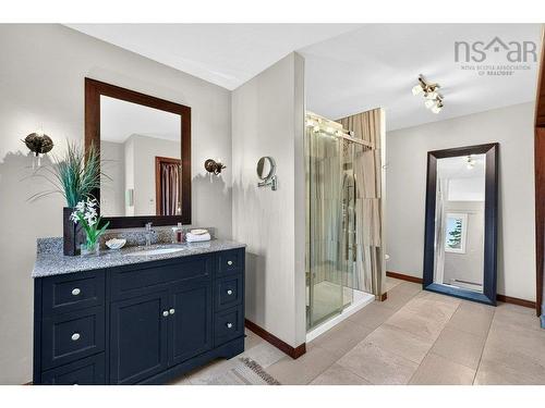 32 Halfway Lake Drive, Hammonds Plains, NS - Indoor Photo Showing Bathroom
