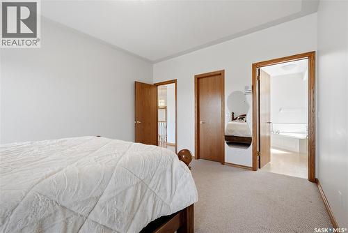 11330 Wascana Meadows, Regina, SK - Indoor Photo Showing Bedroom