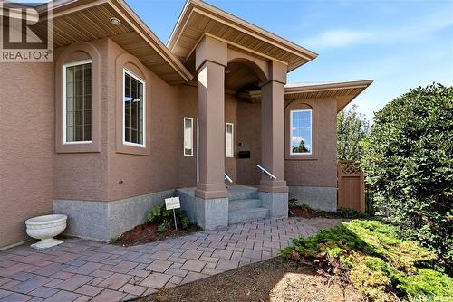 11330 Wascana Meadows, Regina, SK - Outdoor With Exterior