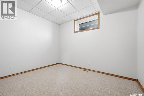 11330 Wascana Meadows, Regina, SK - Indoor Photo Showing Other Room