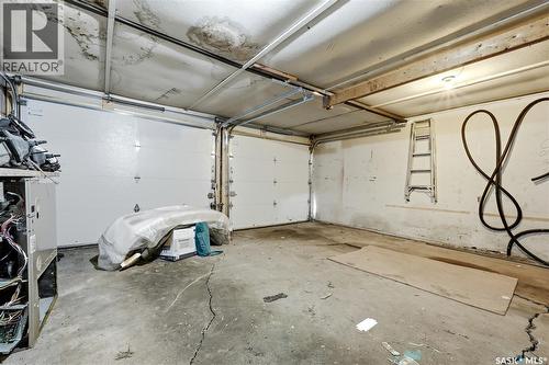558 Osler Street, Regina, SK - Indoor Photo Showing Garage