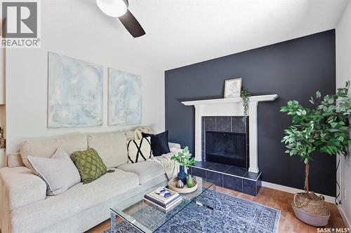 19 Nash Place, Saskatoon, SK - Indoor Photo Showing Living Room With Fireplace
