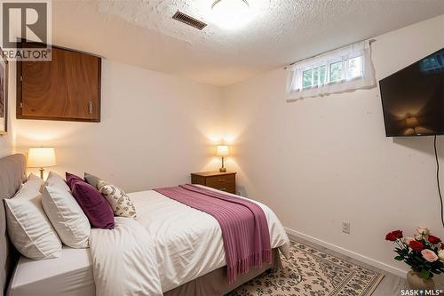 19 Nash Place, Saskatoon, SK - Indoor Photo Showing Bedroom