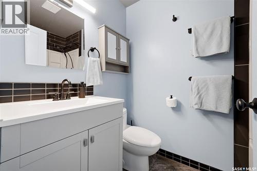 51 Martinac Crescent, Regina, SK - Indoor Photo Showing Bathroom