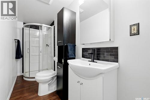51 Martinac Crescent, Regina, SK - Indoor Photo Showing Bathroom