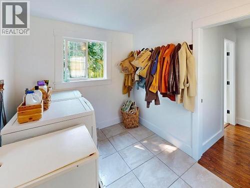 4311 Westview Ave, Powell River, BC - Indoor