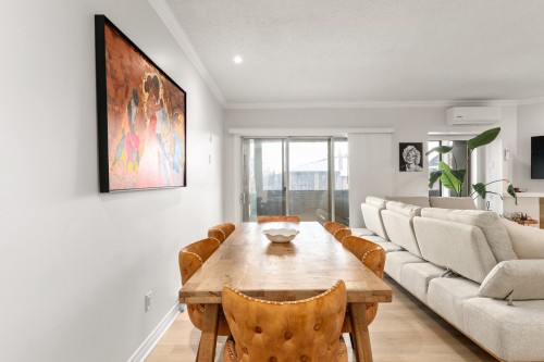 Dining Room - 55-435 Boul. Dagenais E., Laval (Vimont), QC - Indoor