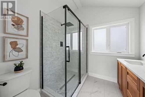 199 Mountbatten Avenue, Ottawa, ON - Indoor Photo Showing Bathroom