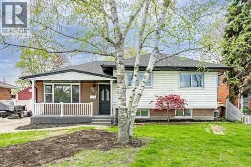 987 Devine STREET  Sarnia, ON N7S 1A9