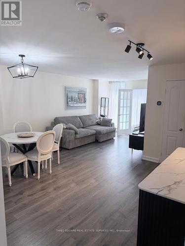 2003 - 55 CENTRE AVENUE , Toronto, Ontario M5G 2H5 2