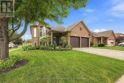 17 VARLEY CRESCENT Brantford, ON N3R 7Z3