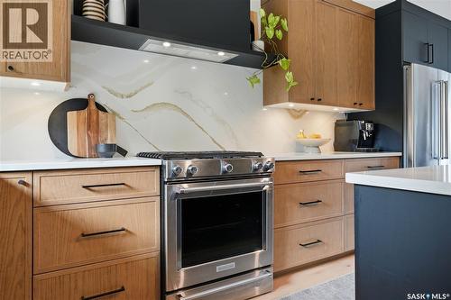110 Mcfarland Place, Saskatoon, SK - Indoor Photo Showing Kitchen