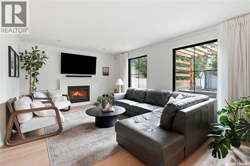 110 Mcfarland Place, Saskatoon, SK - Indoor Photo Showing Living Room With Fireplace