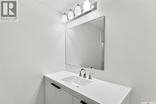 102 1008 Temperance Street, Saskatoon, SK - Indoor Photo Showing Bathroom