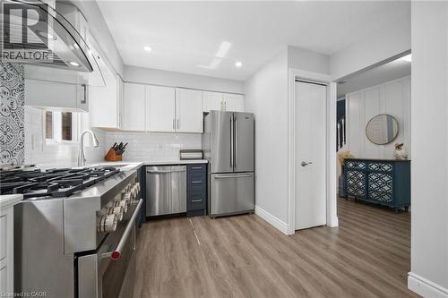 63 Starview Crescent, Guelph, ON - Indoor Photo Showing Kitchen With Stainless Steel Kitchen With Upgraded Kitchen