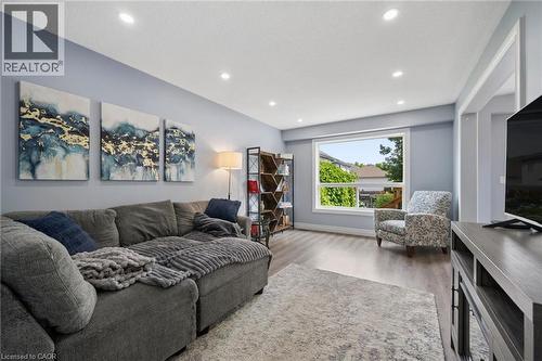 63 Starview Crescent, Guelph, ON - Indoor Photo Showing Living Room